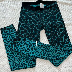 Snake skin Nike pro active pants